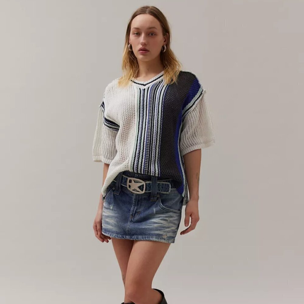 NWT Urban Outfitters BDG Domino Oversized Sweater Tee - Picture 6 of 6